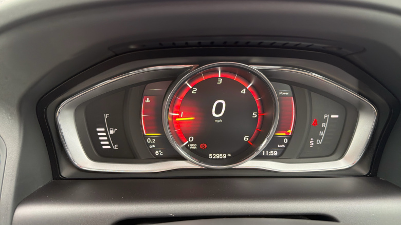 Volvo Xc60 D4 [190] R DESIGN Lux Nav 5dr Diesel Estate